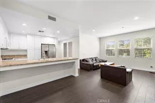 Photo #4: OC24188538 Listing