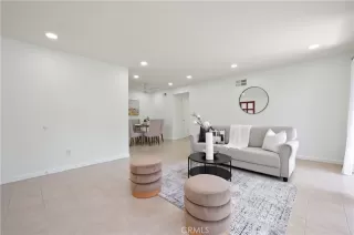 Photo #5: OC24188674 Listing 