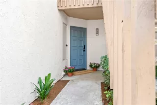 Photo #3: OC24189069 Listing 