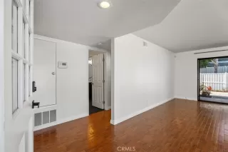 Photo #3: OC24189682 Listing