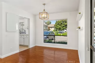 Photo #5: OC24189682 Listing