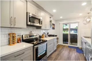 Photo #3: OC24190133 Listing