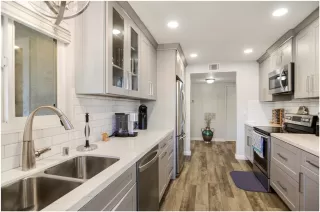 Photo #6: OC24190133 Listing