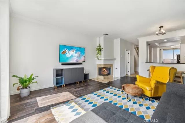 MLS: OC24190246 Condo For Sale