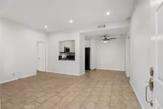 Photo #3: OC24190592 Listing