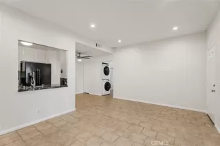 Photo #6: OC24190592 Listing