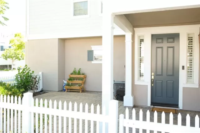 MLS: OC24190652 Condo For Sale