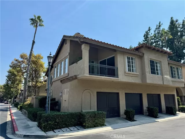 MLS: OC24190833 Condo For Sale