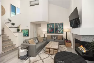 Photo #5: OC24190877 Listing