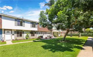 Photo #3: OC24191192 Listing 