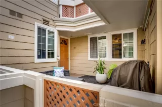 Photo #2: OC24191392 Listing