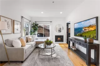 Photo #6: OC24191471 Listing 