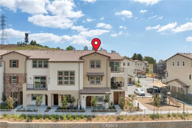 MLS: OC24191548 Condo For Sale