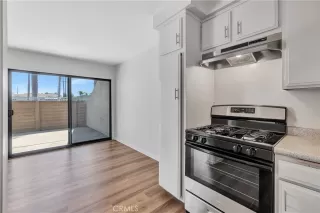 Photo #6: OC24191661 Listing