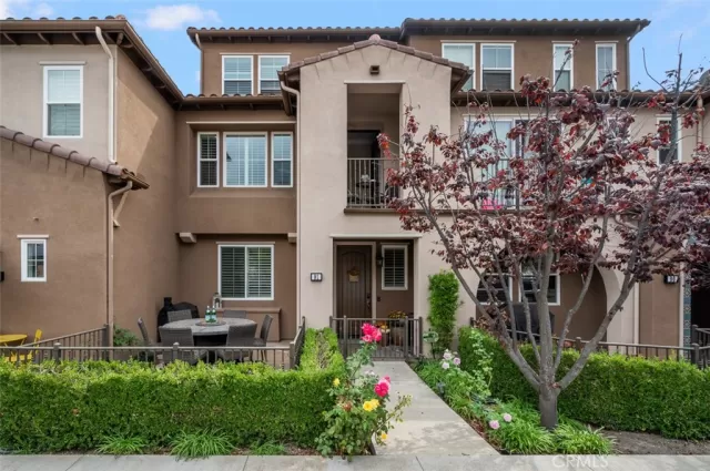 MLS: OC24191950 Condo For Sale