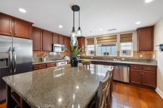 Photo #1: OC24191950 Listing