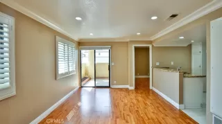 Photo #5: OC24192631 Listing 