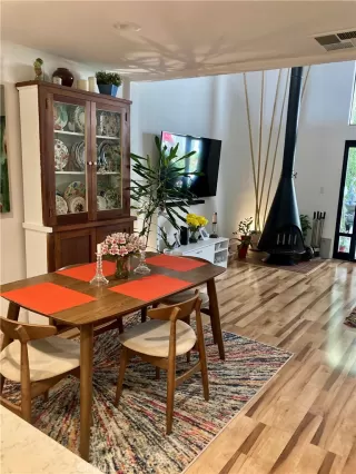 Photo #5: OC24192842 Listing 