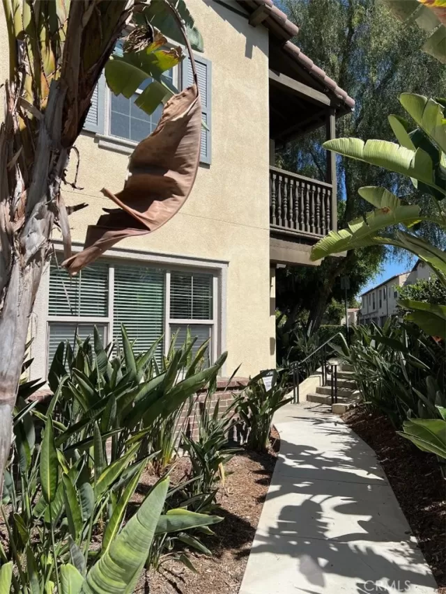 MLS: OC24193489 Condo For Sale