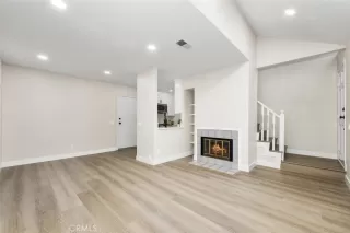 Photo #6: OC24193532 Listing 