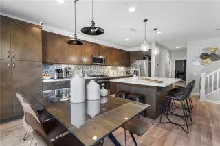 Photo #6: OC24194226 Listing