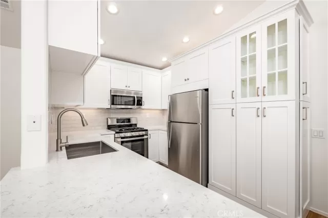 MLS: OC24194866 Condo For Sale