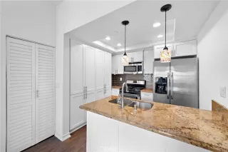 Photo #6: OC24194912 Listing