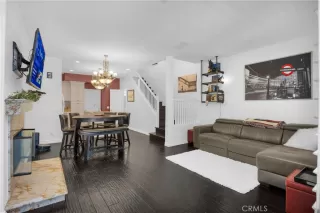 Photo #4: OC24194961 Listing 