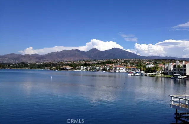 MLS: OC24195308 Condo For Sale