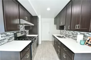 Photo #3: OC24195393 Listing