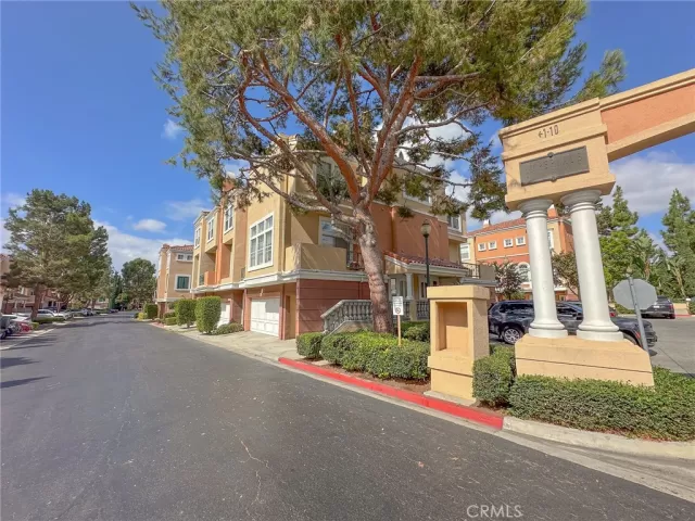 MLS: OC24195417 Condo For Sale