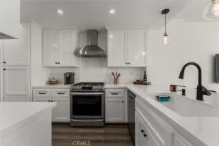 Photo #3: OC24195523 Listing