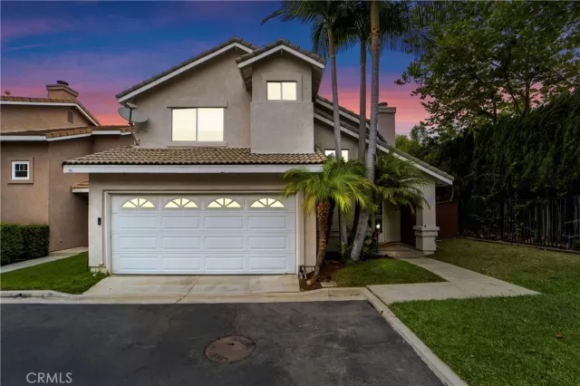 MLS: OC24195576 Condo For Sale