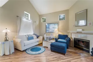 Photo #4: OC24195576 Listing 