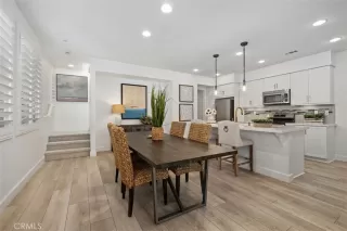 Photo #4: OC24195665 Listing 