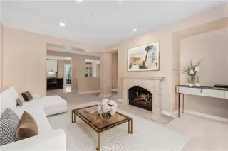 Photo #5: OC24196010 Listing 