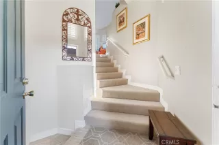 Photo #2: OC24196036 Listing