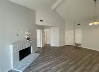 Photo #3: OC24196082 Listing