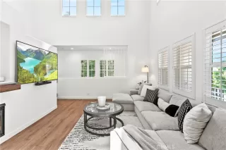 Photo #3: OC24196206 Listing 