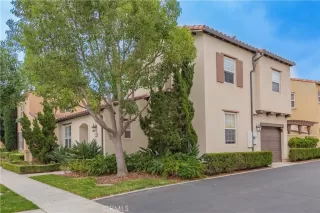 Photo #2: OC24196902 Listing 