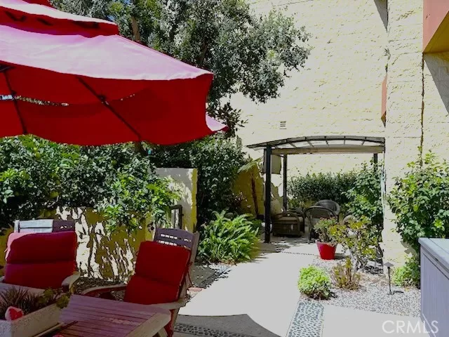 MLS: OC24197235 Condo For Sale