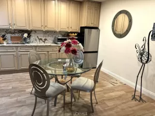 Photo #5: OC24197235 Listing 