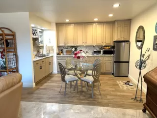 Photo #6: OC24197235 Listing 