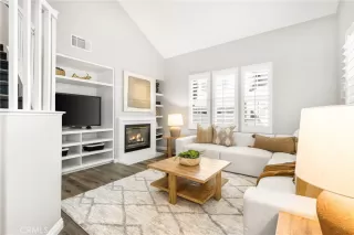 Photo #2: OC24197282 Listing 