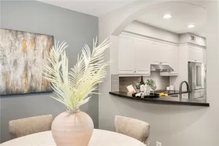 Photo #6: OC24197282 Listing 