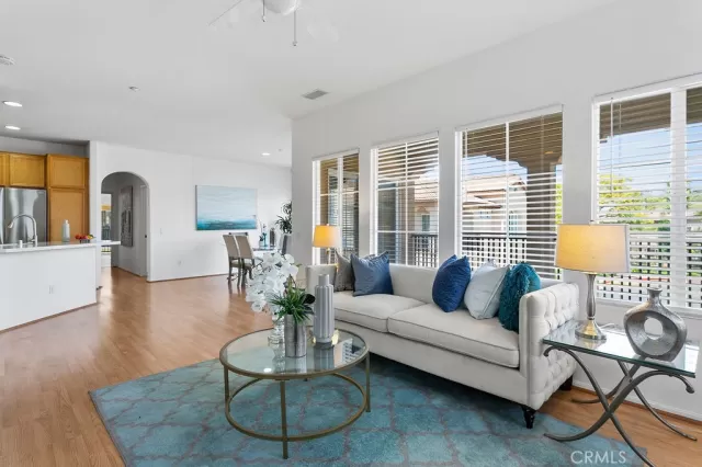 MLS: OC24197377 Condo For Sale