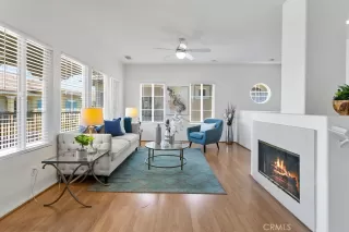 Photo #5: OC24197377 Listing 