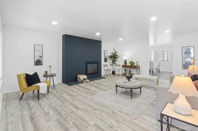 MLS: OC24198036 Condo For Sale