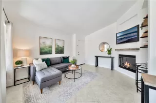 Photo #2: OC24198065 Listing 