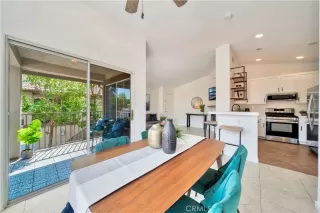 Photo #5: OC24198065 Listing 